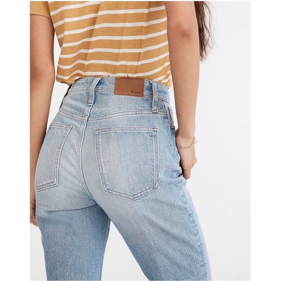 Madewell • The Curvy Perfect Vintage Jean in Coney Wash: Destroyed Edition - Picture 12 of 12